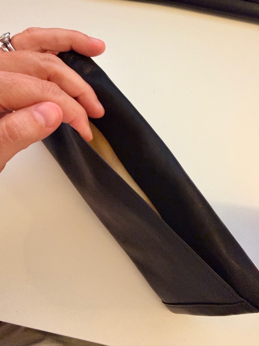 Latico Leathers Genuine Cow Hide Leather Black Bi-fold Wallet EUC - Picture 8 of 10